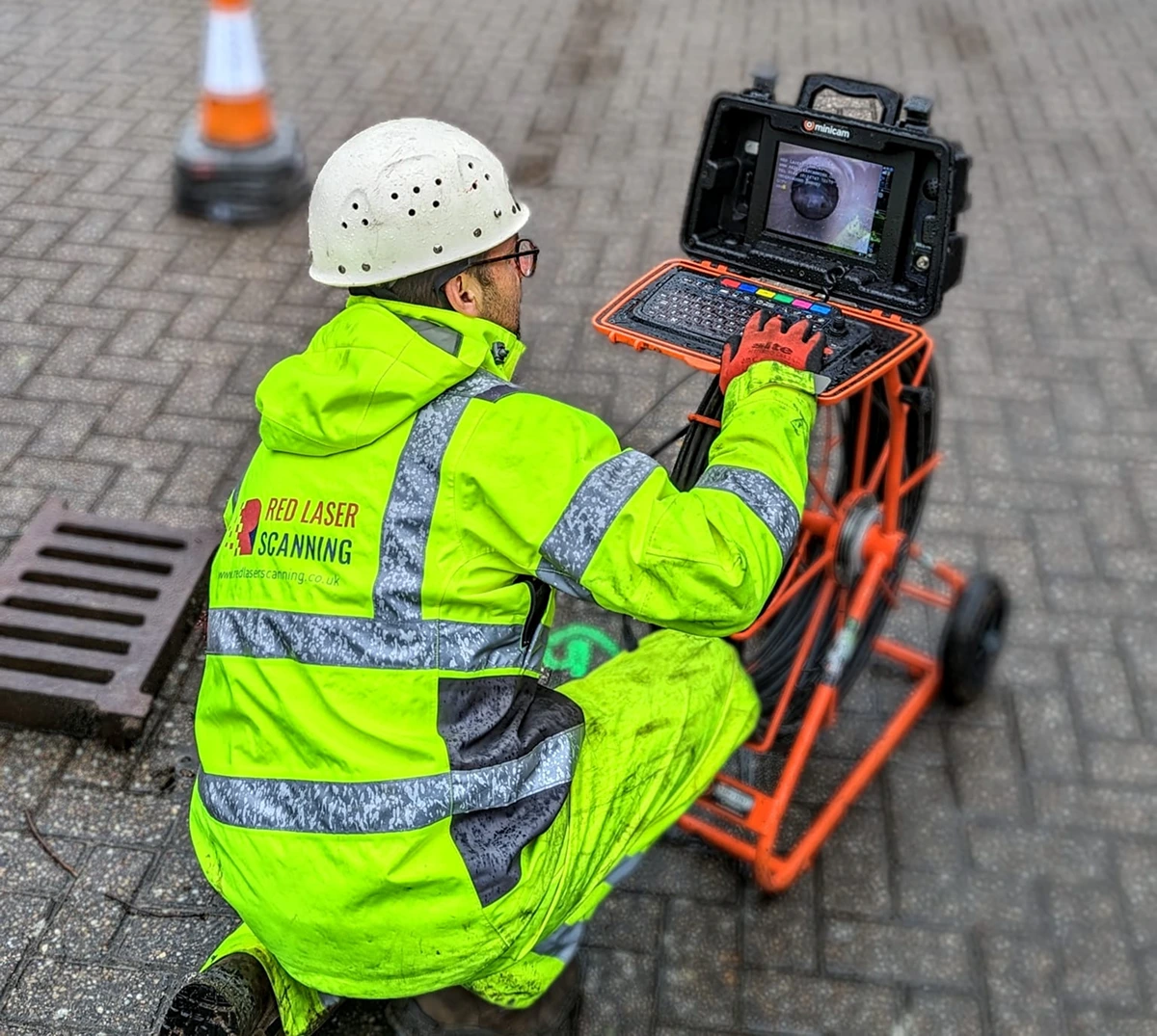 Our expert ensures CCTV drain inspection detects blockages, identifies damage, and prevents future issues for a well-maintained drainage system