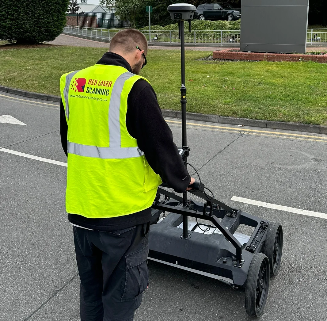 Capturing detailed utility mapping data, our team provides comprehensive insights into underground utilities to support your project