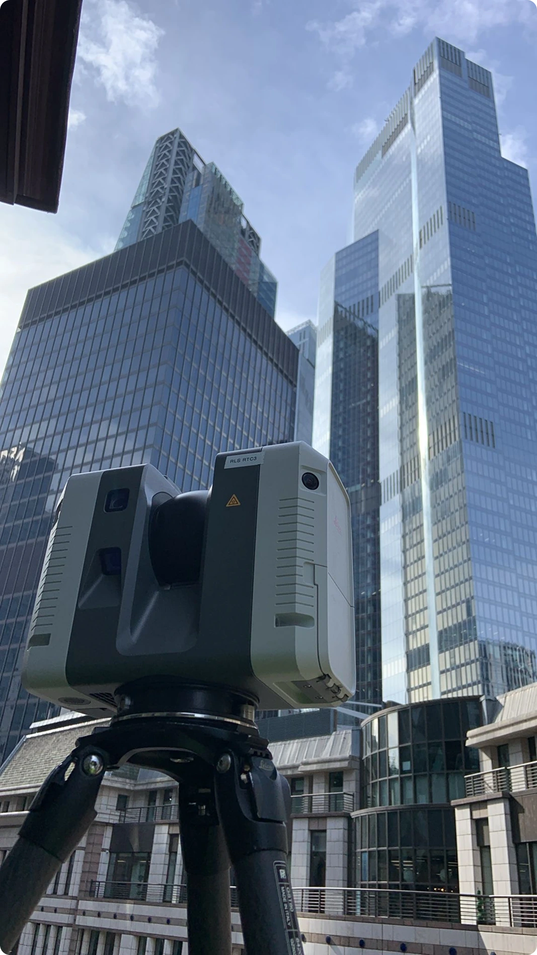 Capturing detailed utility mapping data, our team provides comprehensive insights into underground utilities to support your project